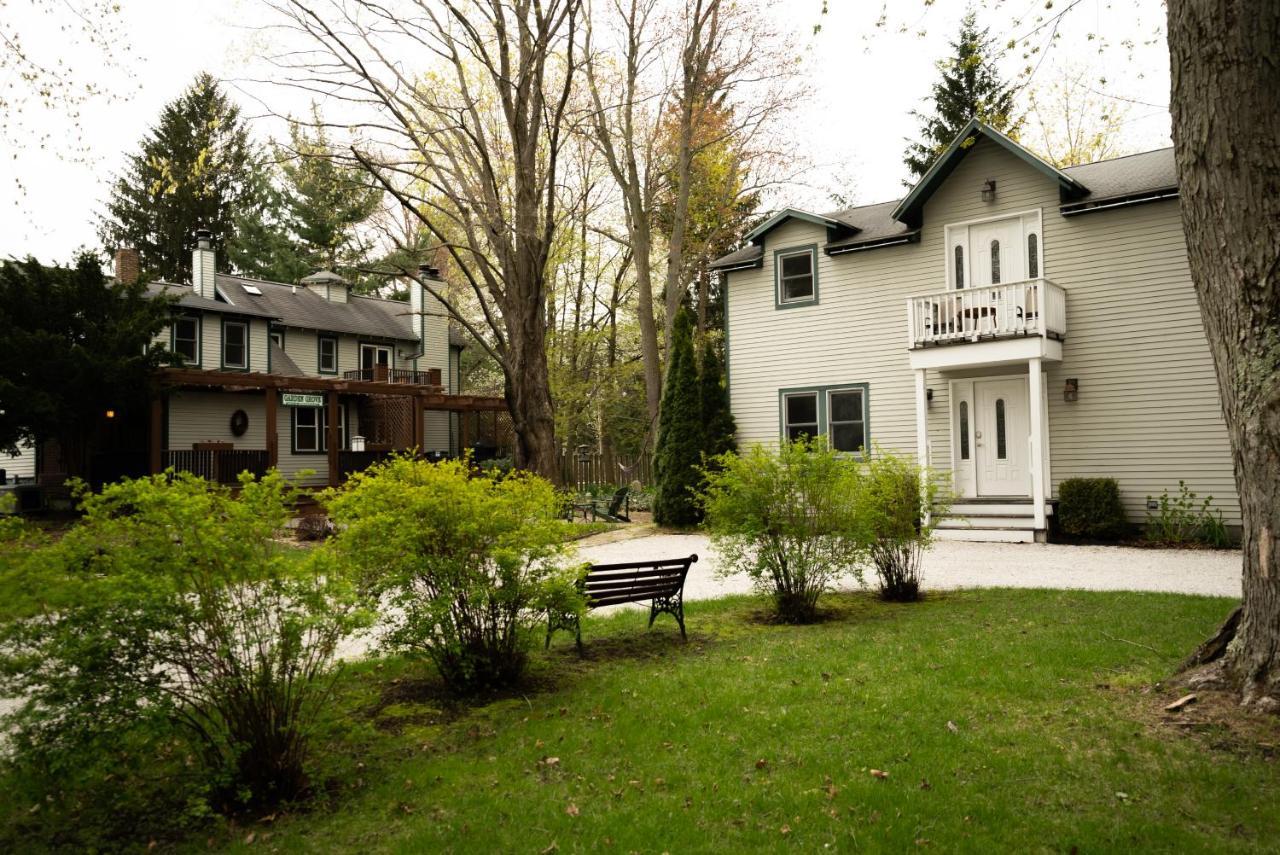 Union Pier Garden Grove Inn Bed And Breakfast מראה חיצוני תמונה