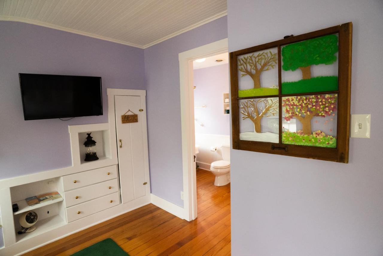 Union Pier Garden Grove Inn Bed And Breakfast מראה חיצוני תמונה
