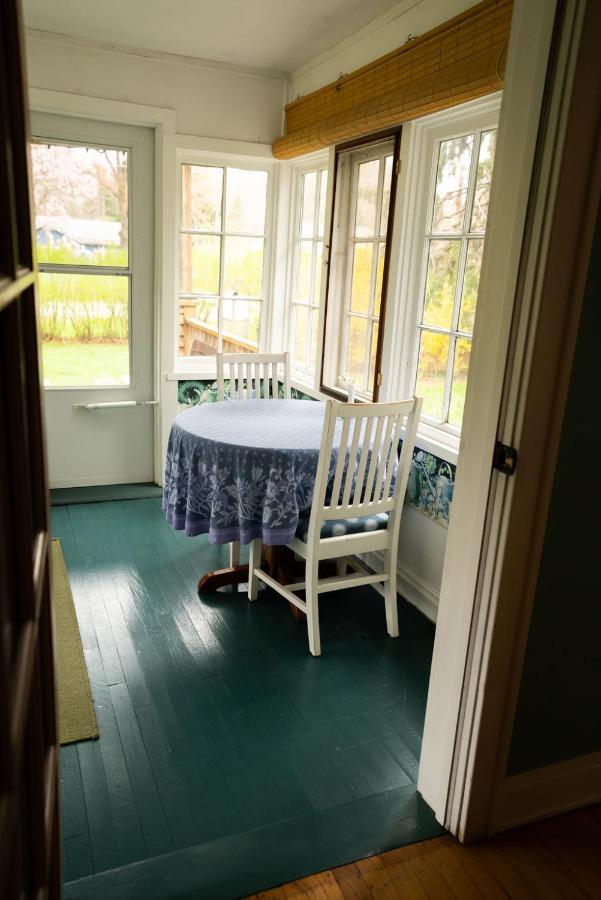 Union Pier Garden Grove Inn Bed And Breakfast מראה חיצוני תמונה