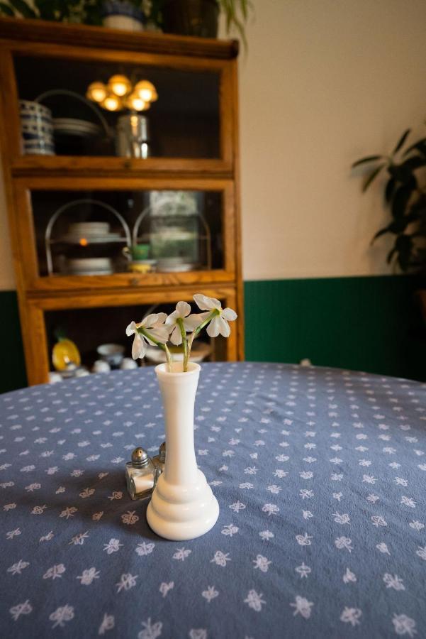 Union Pier Garden Grove Inn Bed And Breakfast מראה חיצוני תמונה