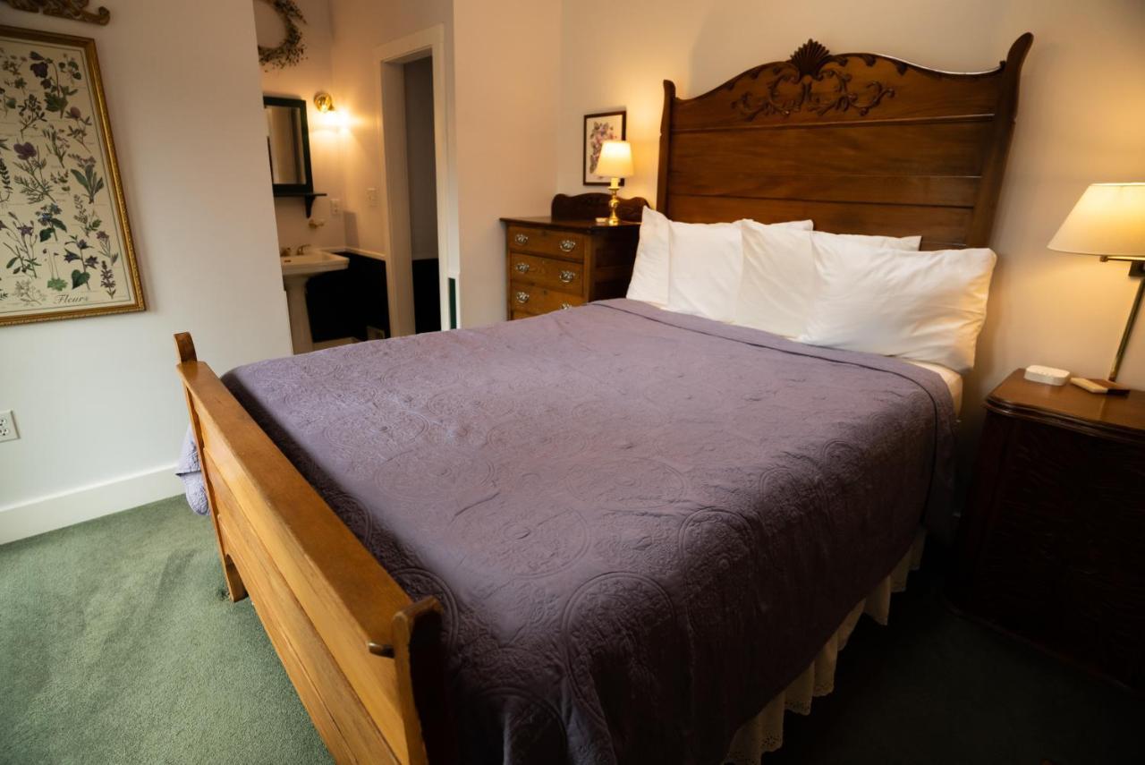 Union Pier Garden Grove Inn Bed And Breakfast מראה חיצוני תמונה