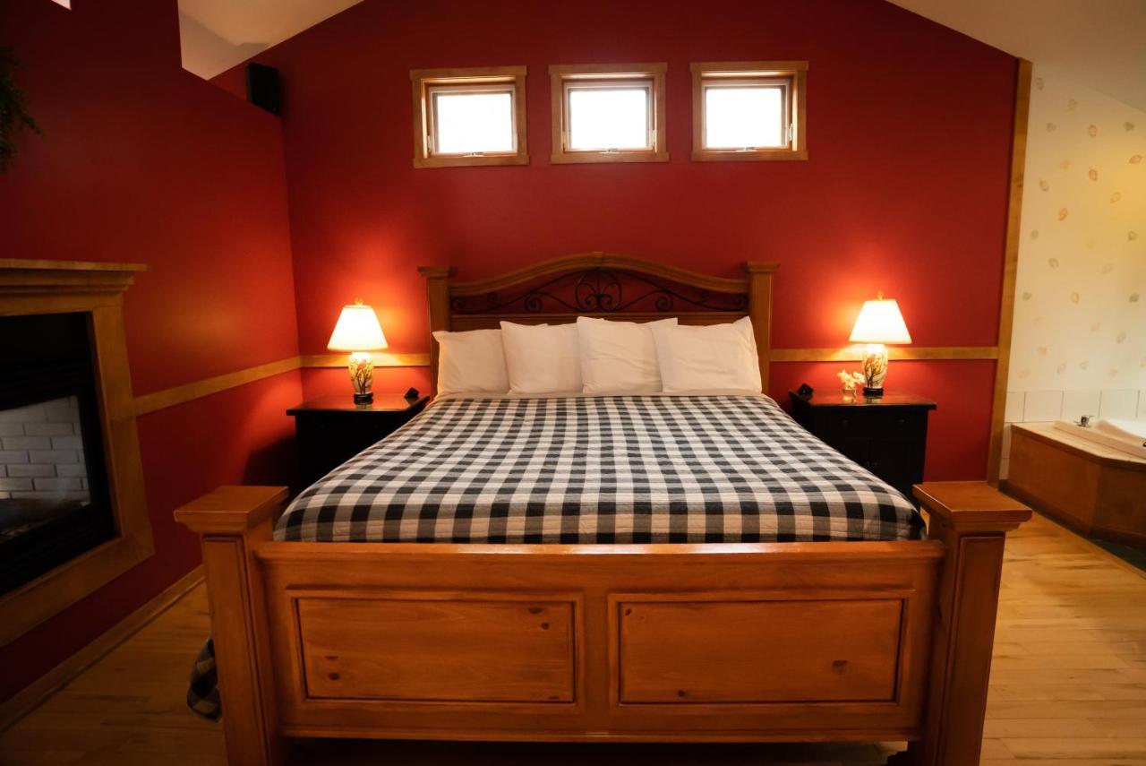 Union Pier Garden Grove Inn Bed And Breakfast מראה חיצוני תמונה