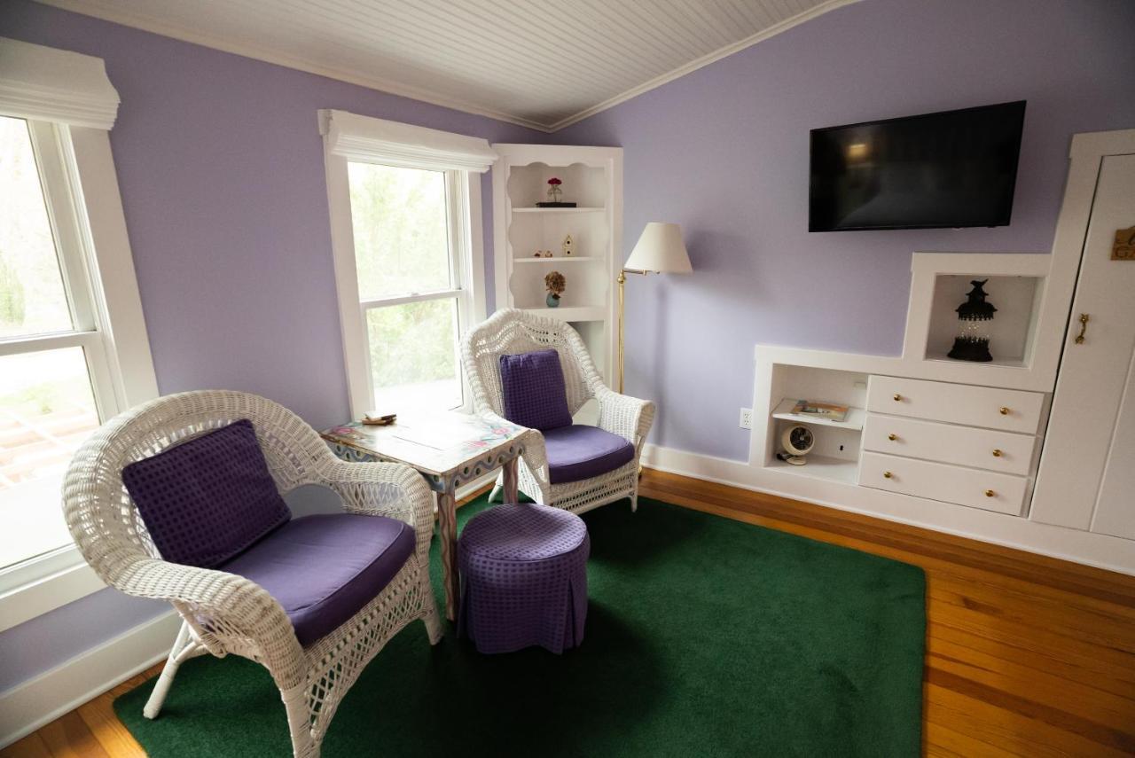 Union Pier Garden Grove Inn Bed And Breakfast מראה חיצוני תמונה