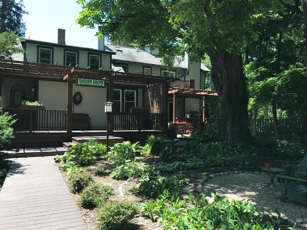 Union Pier Garden Grove Inn Bed And Breakfast מראה חיצוני תמונה